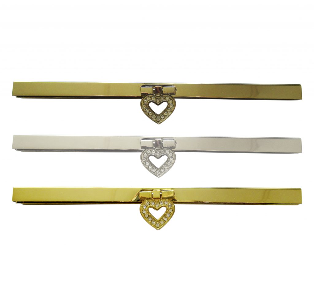 Fashionable Metal Bar Handle with Rhinestone Heart shaped Flap Flip Lock 19cm