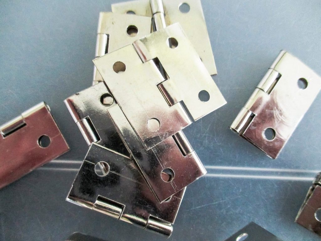 Square Silver Hinges 25mm x 25mm for small boxes Jaszitup leather