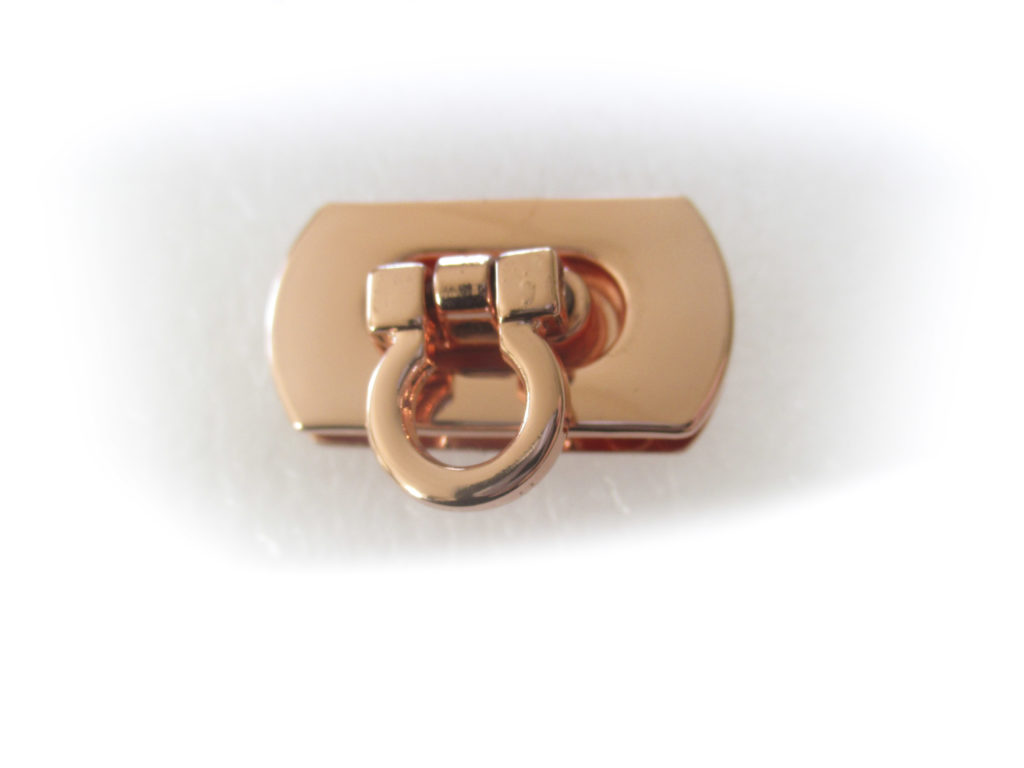 High Quality Rose Gold metal rounded rectangle Flip Lock 30mm x 27mm