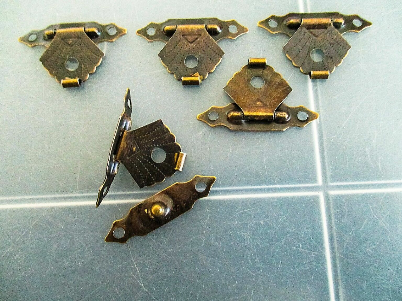 Small Gift Box Clasps Antique Brass, Gold 29×18.5mm jewelery box Jasz