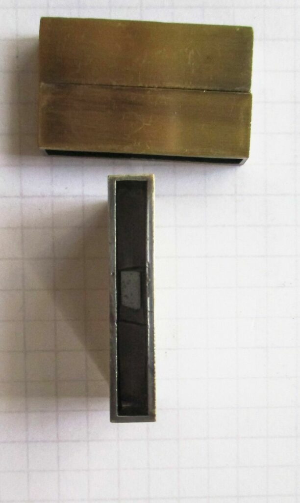 Jewellery Findings Bronze Magnetic clasp 32x22mm bracelets, pendants Qty 2 - Image 6